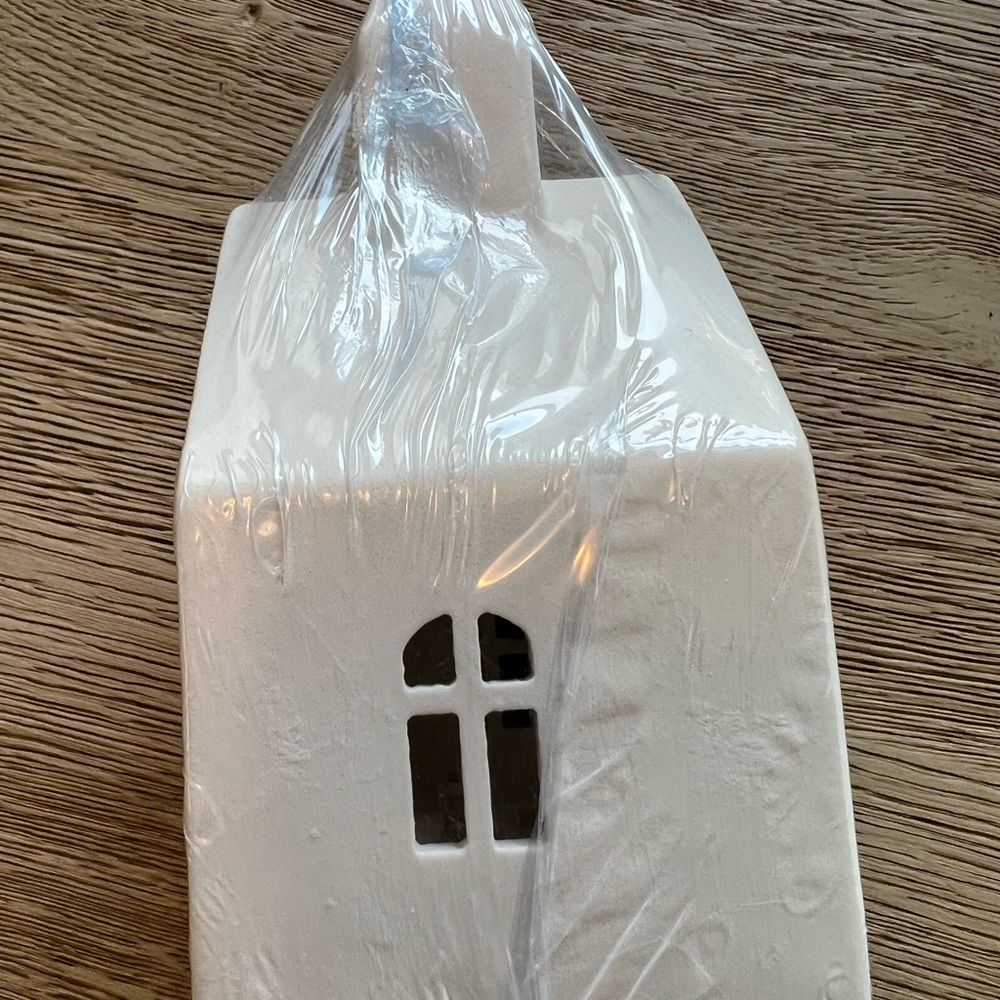 NEW Target Ceramic-like house - Picture 7 of 7